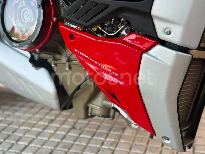 Ducati Streetfighter V4 - Vista 5