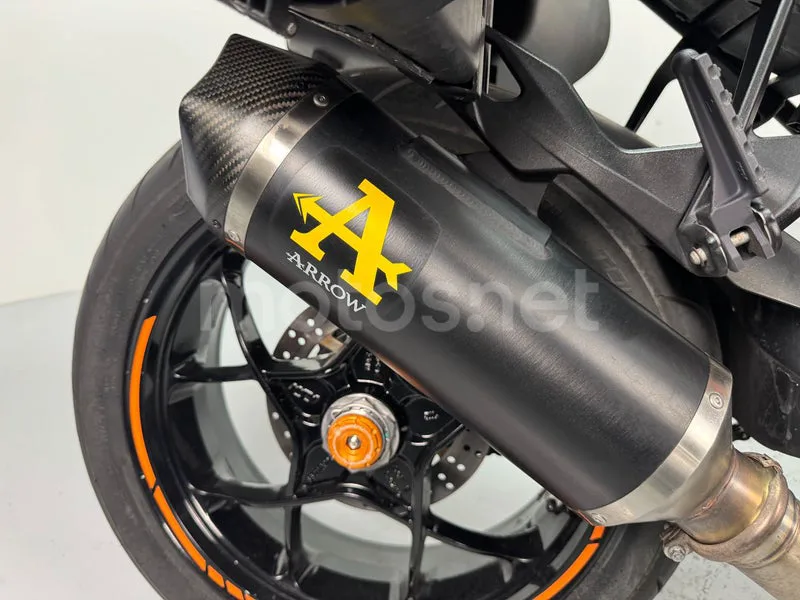 KTM 1290 Super Duke GT - Vista 12