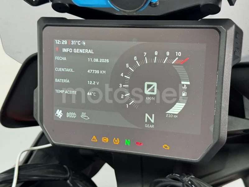 KTM 1290 Super Duke GT - Vista 16