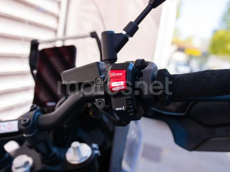 Yamaha Ténéré 700 - Vista 11