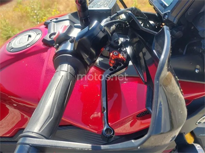 Yamaha MT-09 Tracer - Vista 17