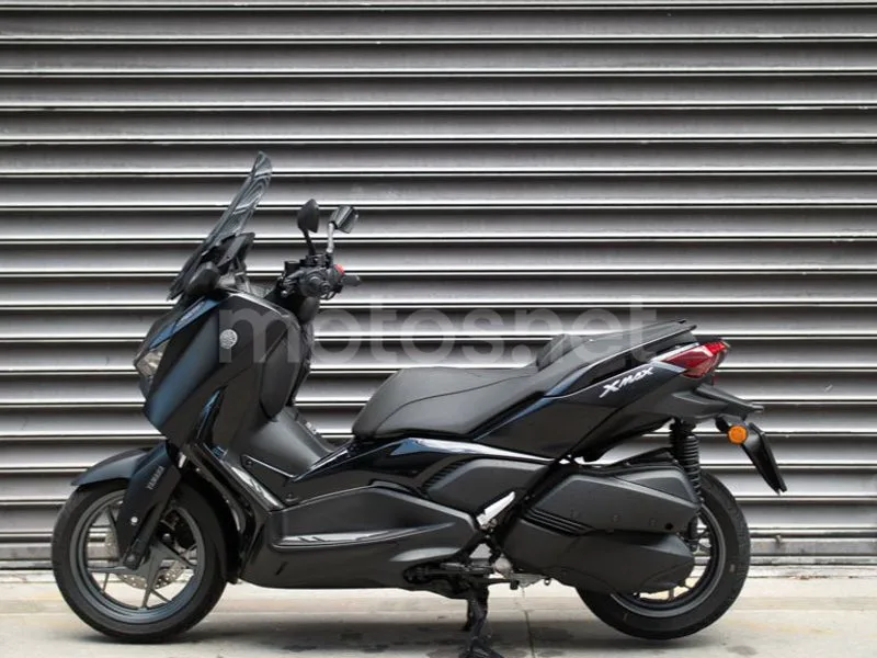 Yamaha XMAX 300 - Vista 14