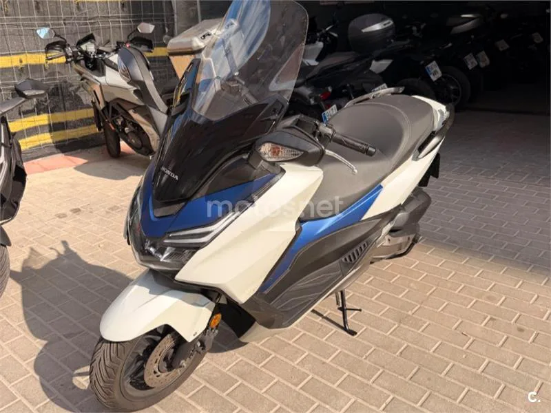Honda Forza 125 2950 € 2018 Madrid - 1
