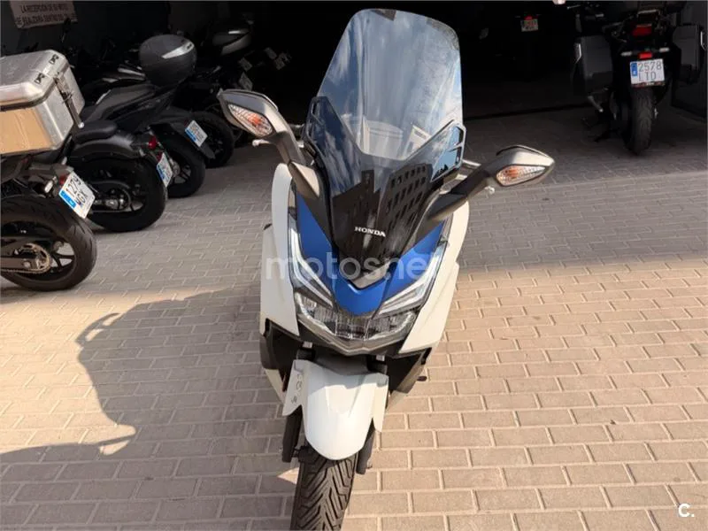 Honda Forza 125 - Vista 5