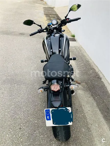 Yamaha XSR900 - Vista 7