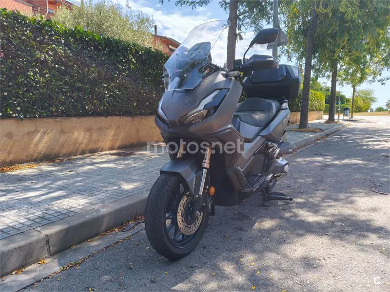 Honda ADV350 - Vista 3