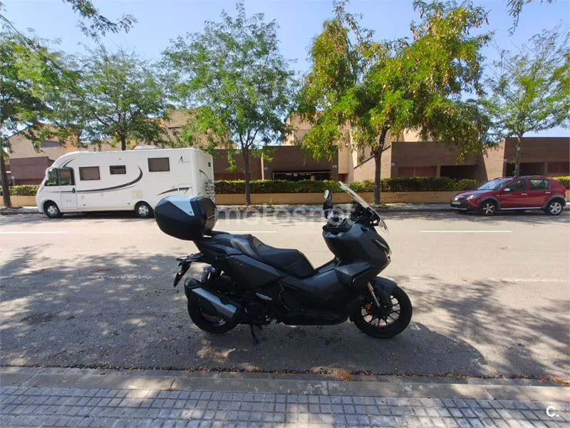 Honda ADV350 - Vista 8