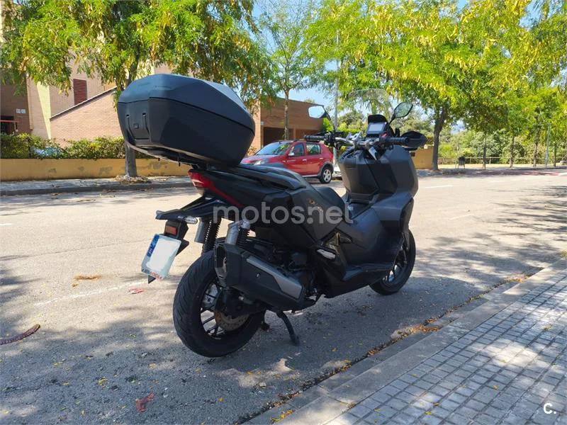 Honda ADV350 - Vista 9
