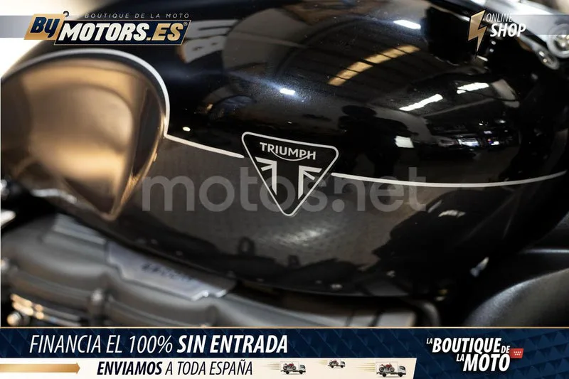 Triumph Rocket 3 - Vista 12
