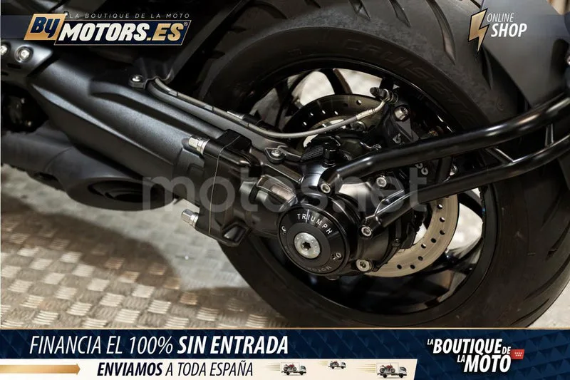 Triumph Rocket 3 - Vista 27