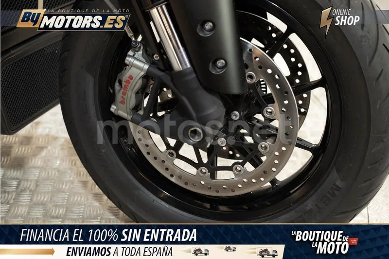 Triumph Rocket 3 - Vista 9