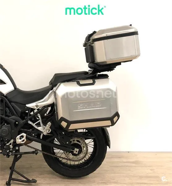 Benelli TRK 502 - Vista 8