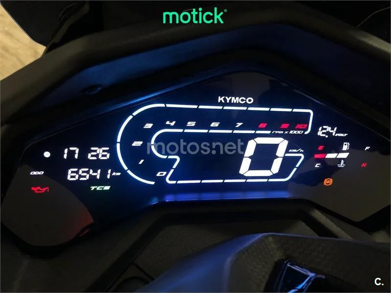 Kymco DTX 350 - Vista 5