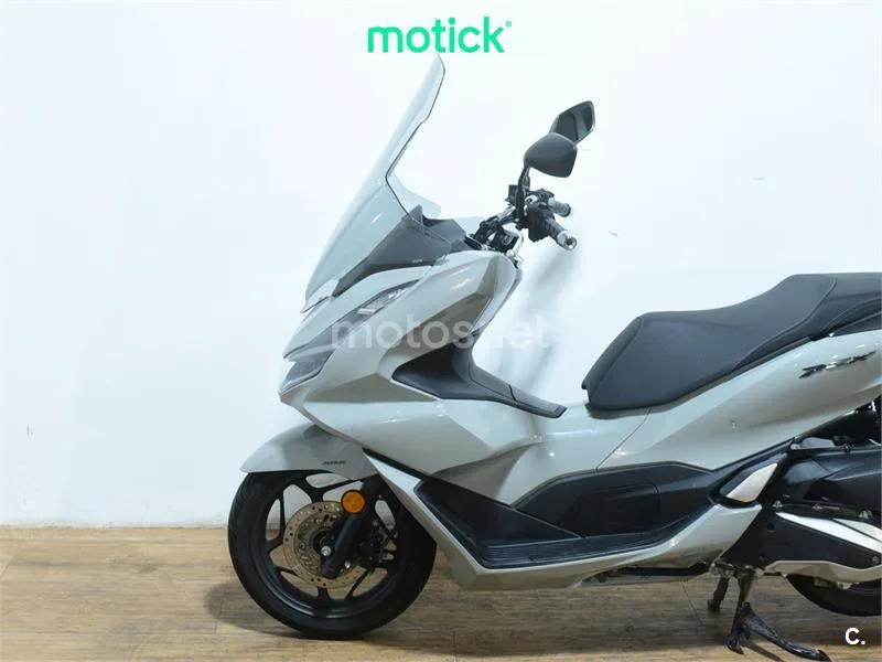 Honda PCX125 - Vista 8