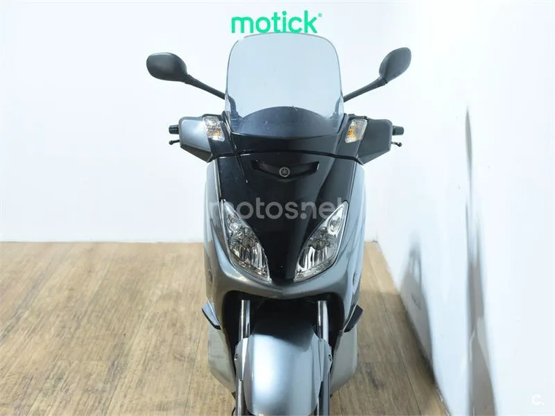 Yamaha XMAX 250 - Vista 11