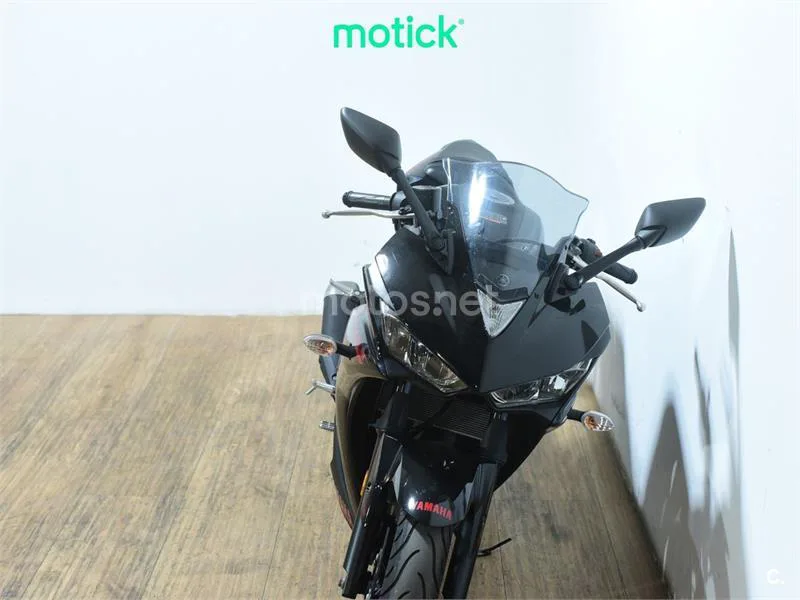 Yamaha YZF-R3 - Vista 11