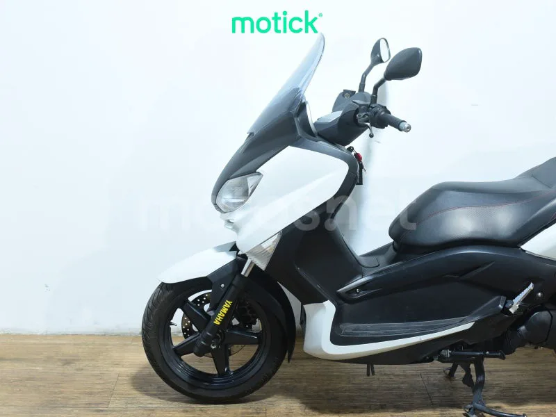 Yamaha XMAX 125 - Vista 8