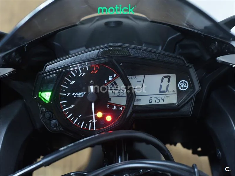 Yamaha YZF-R3 - Vista 5