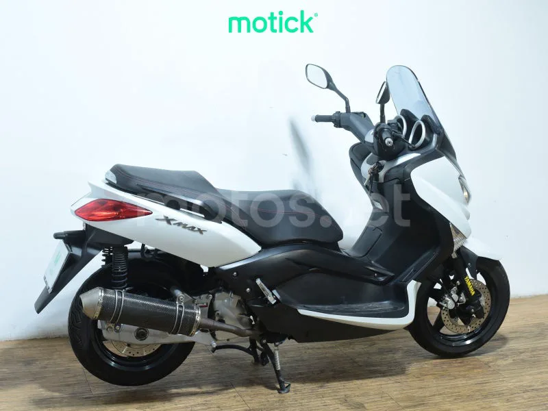 Yamaha XMAX 125 - Vista 10