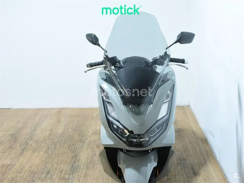 Honda PCX125 - Vista 11