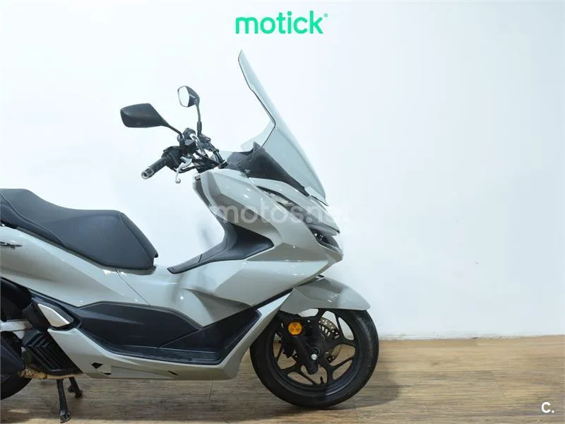 Honda PCX125 - Vista 4