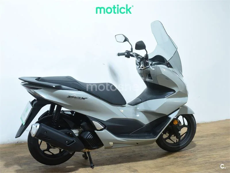 Honda PCX125 - Vista 10