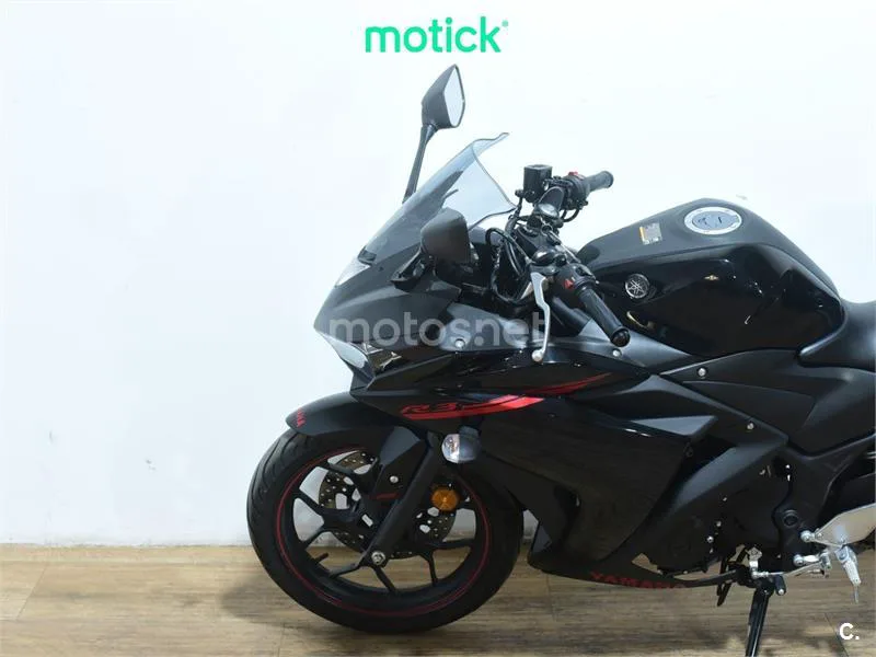 Yamaha YZF-R3 - Vista 8