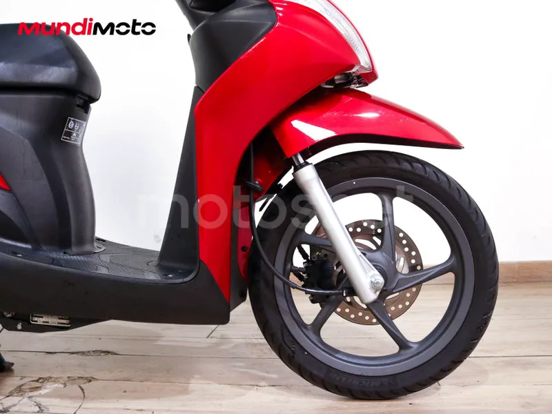 Honda Vision 110 - Vista 38