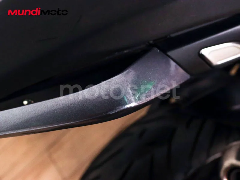 Benelli 752 S - Vista 13