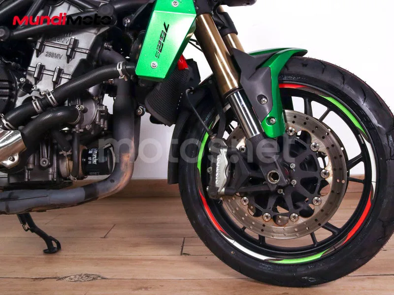 Benelli 752 S - Vista 33
