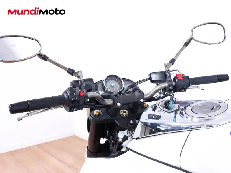 Suzuki B-King - Vista 11
