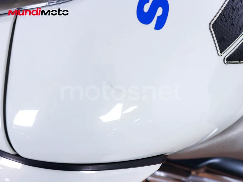Suzuki B-King - Vista 26