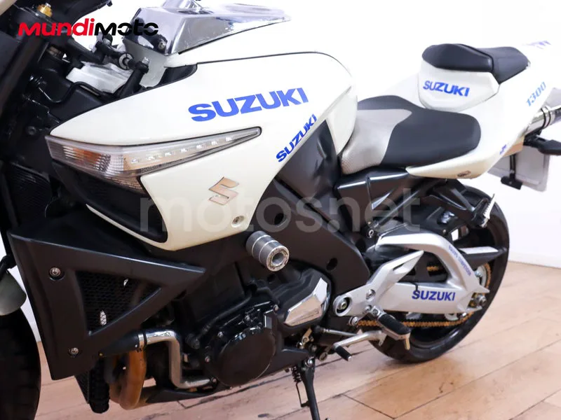 Suzuki B-King - Vista 10
