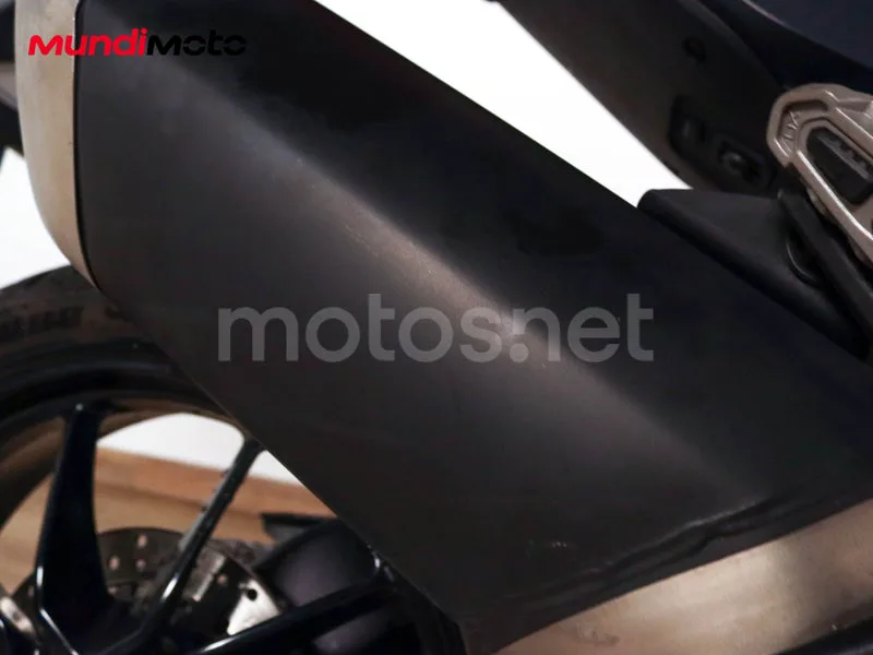 Ducati Hypermotard 939 - Vista 19