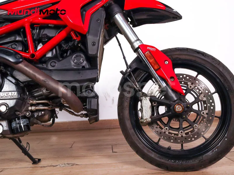 Ducati Hypermotard 939 - Vista 24