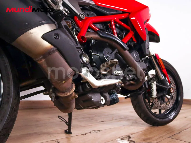 Ducati Hypermotard 939 - Vista 4
