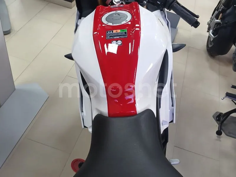 Yamaha YZF-R125 - Vista 5