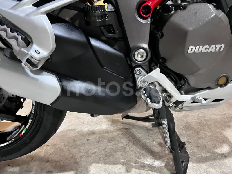 Ducati Multistrada 1200 - Vista 27
