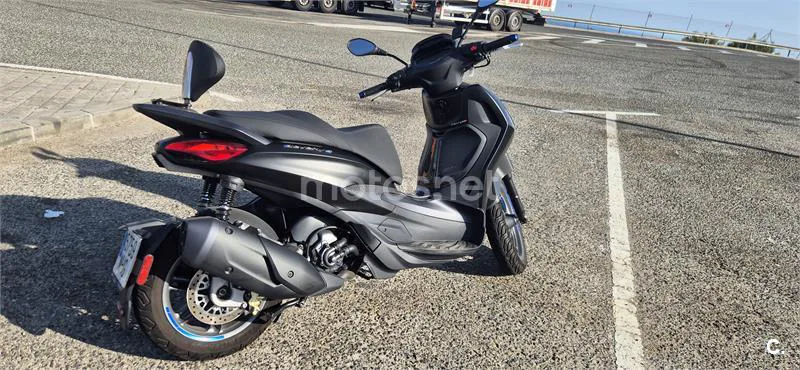 Piaggio Beverly 310 - Vista 13