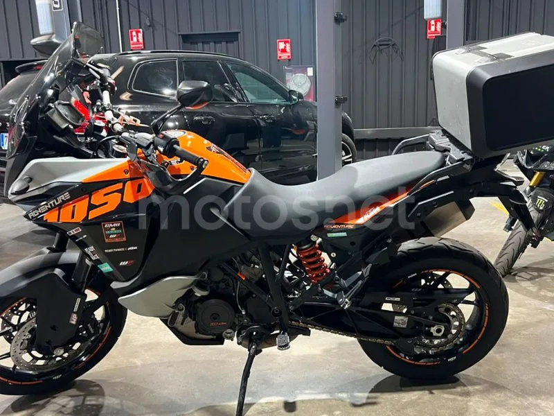 KTM 1090 Adventure - Vista 3