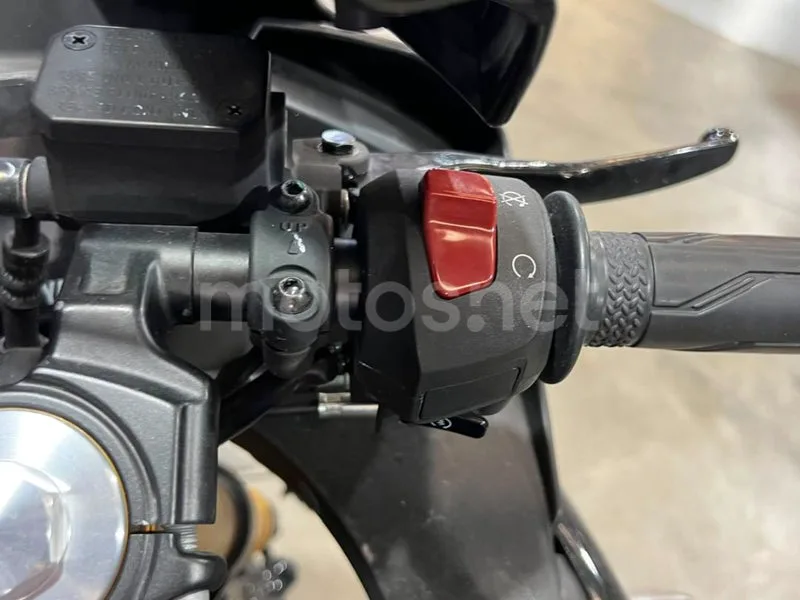 Yamaha YZF-R125 - Vista 7