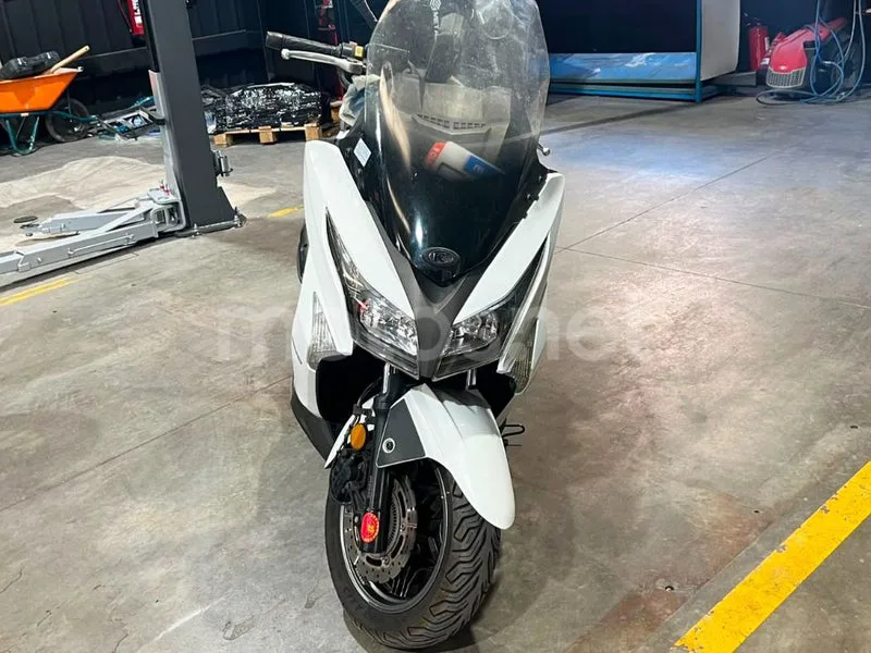 Kymco Grand Dink 300 2790 € 2020 Granada - 1