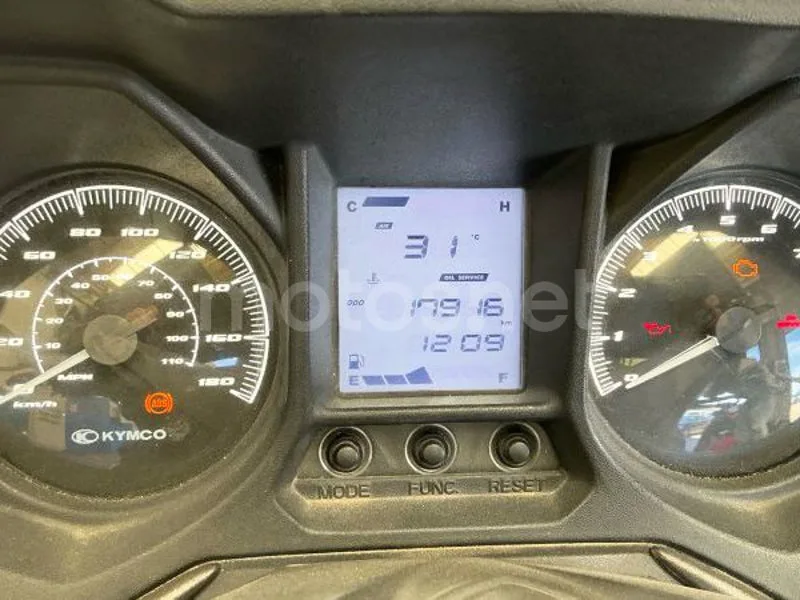 Kymco Grand Dink 300 2790 € 2020 Granada - 2