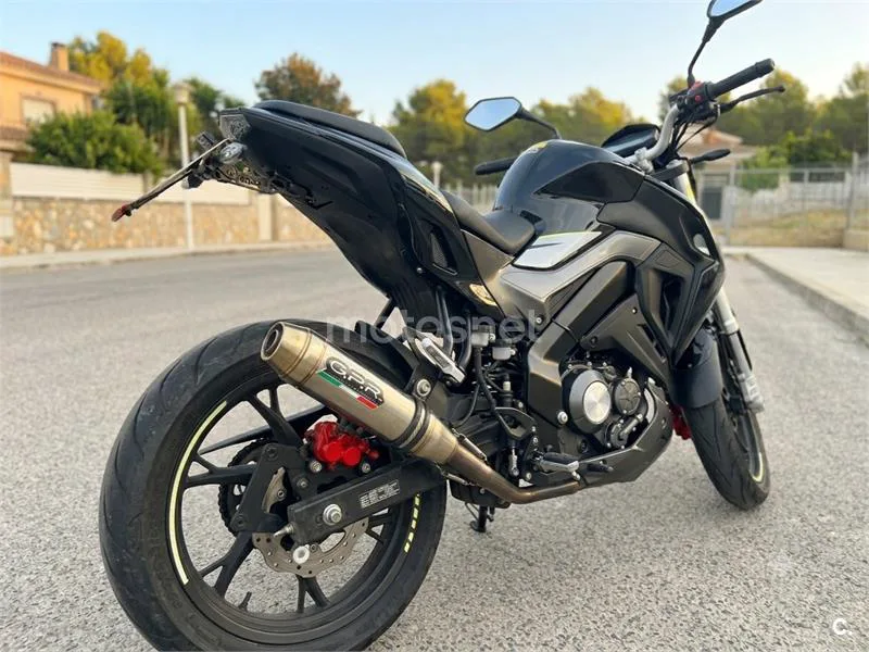 Keeway RKF 125 - Vista 5