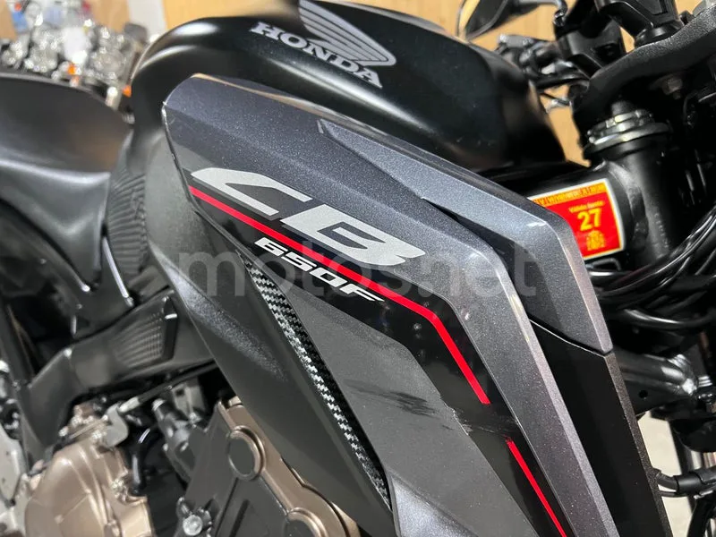 Honda CB650F - Vista 19