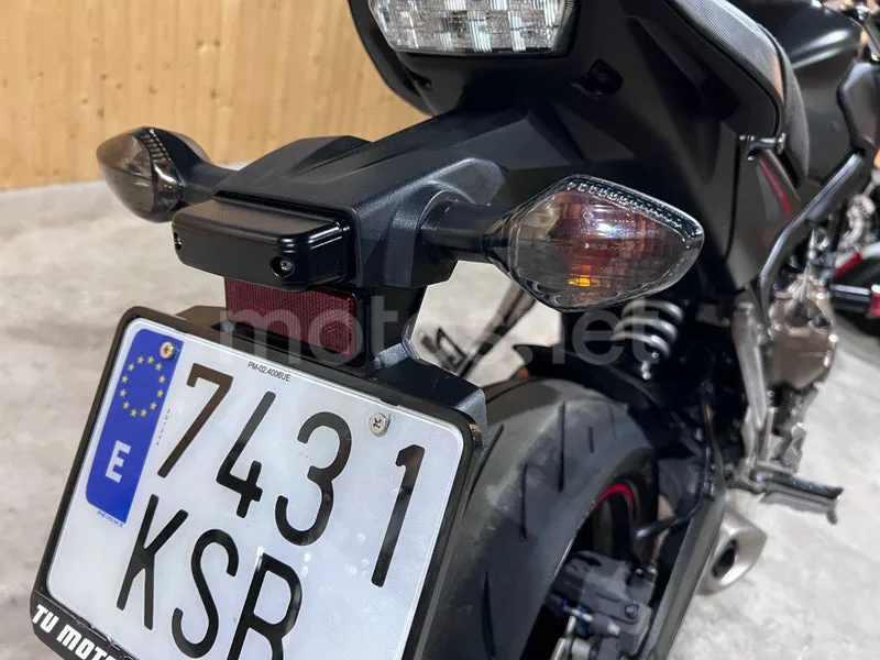 Honda CB650F - Vista 39
