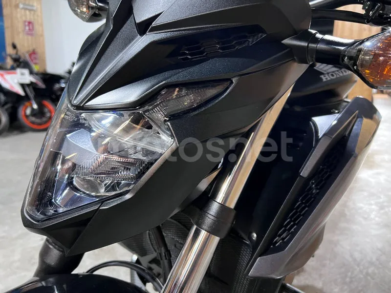 Honda CB650F - Vista 41