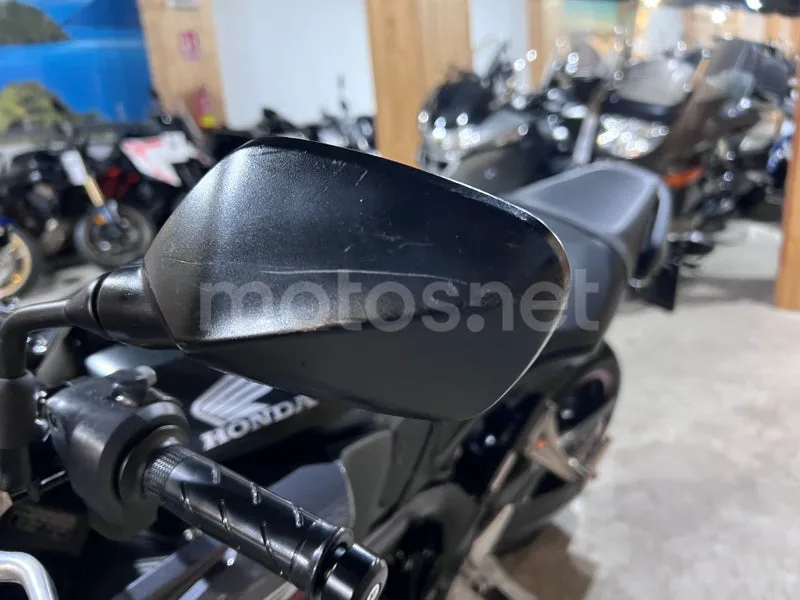 Honda CB650F - Vista 45