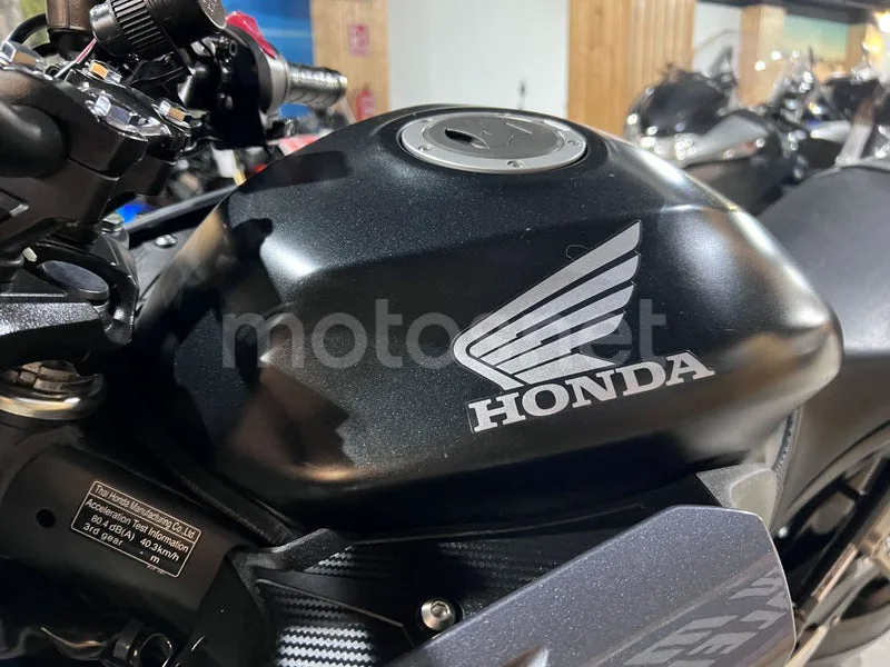 Honda CB650F - Vista 47