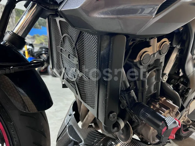Honda CB650F - Vista 50